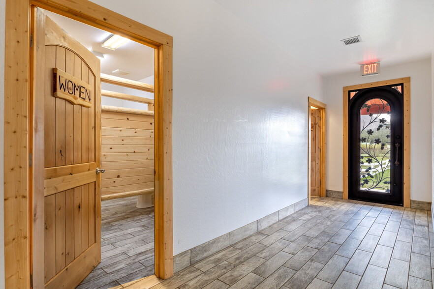 More Photos Of 2 County Road 2141 rd, Alpine Hotel For Sale