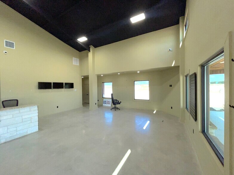 More Photos Of 9606 Interstate 20, Eastland Light Manufacturing For Sale