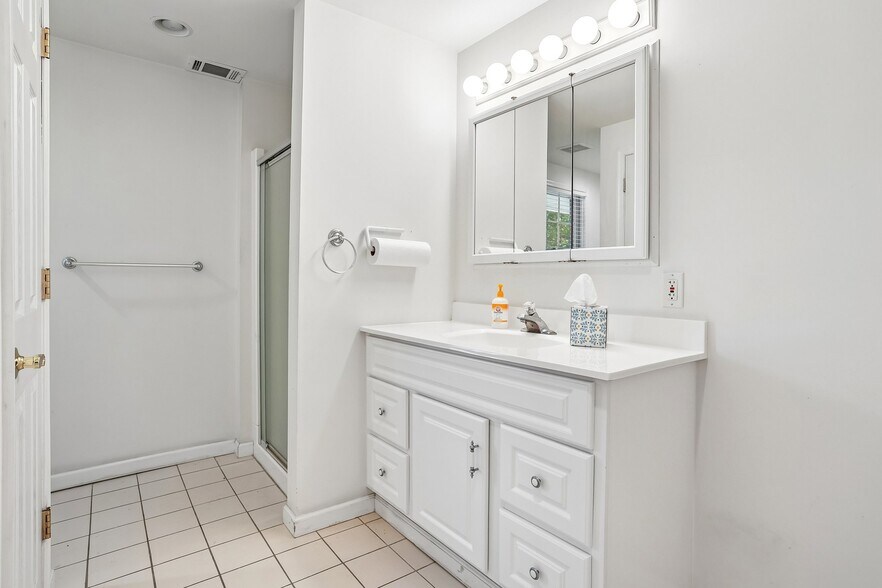 More Photos Of 841 Camden ave, Blackwood Warehouse For Sale