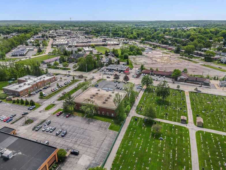 More Photos Of 32875 Solon Rd, Solon Medical For Lease