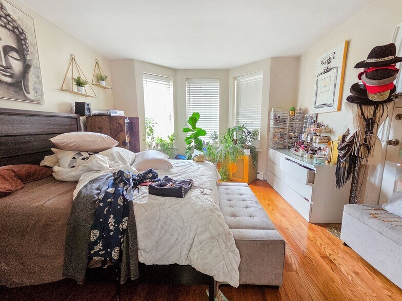 More Photos Of 14 48th St, Weehawken Apartments For Sale