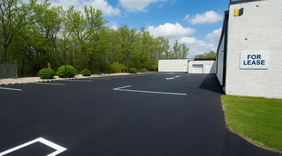 More Photos Of 3333 East End Ave, South Chicago Heights Distribution For Lease