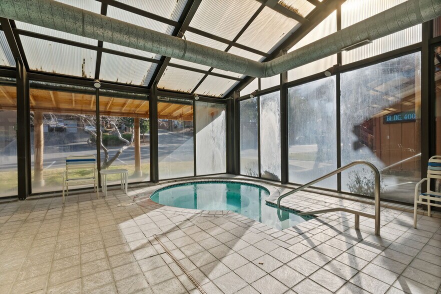 More Photos Of 3105 NE O. B. Riley Rd, Bend Hotel For Sale