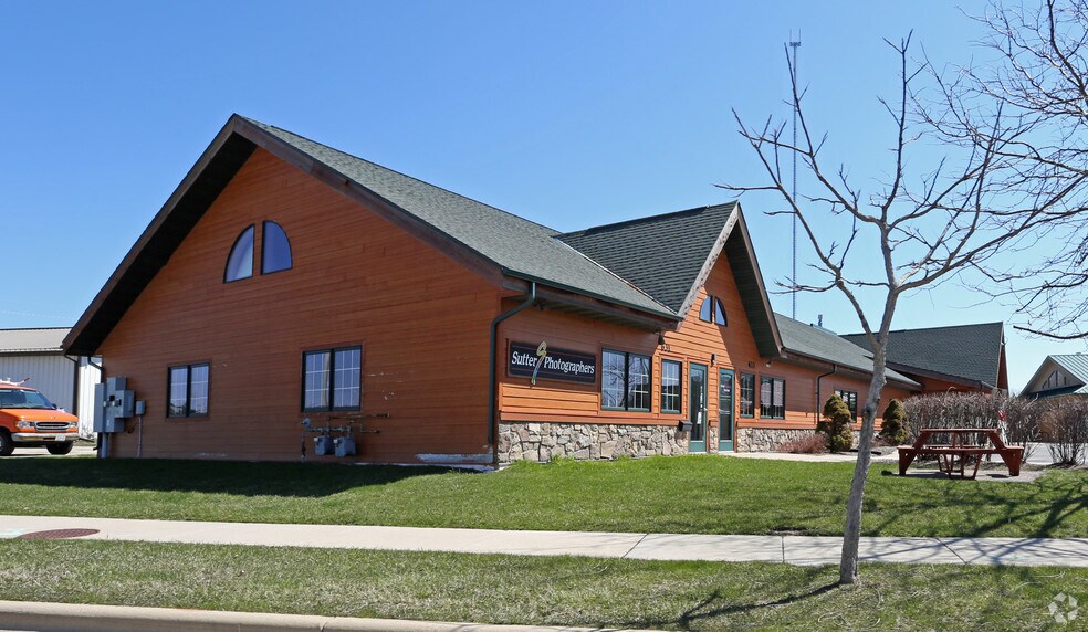 More Photos Of 631-637 Struck St, Madison Freestanding For Sale