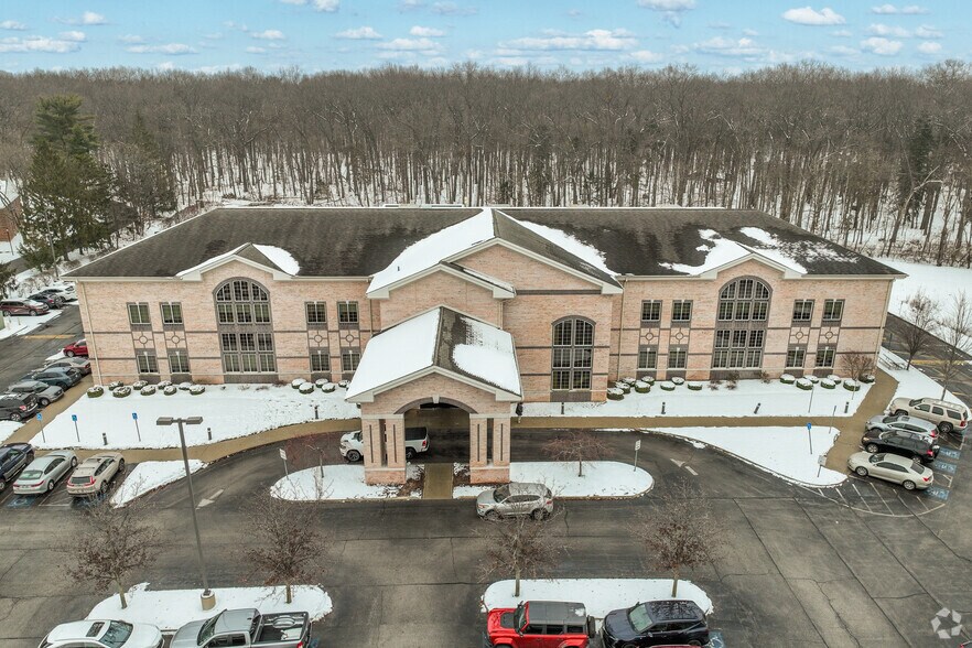 More Photos Of 4126 N Holland Sylvania Rd, Toledo Medical For Lease