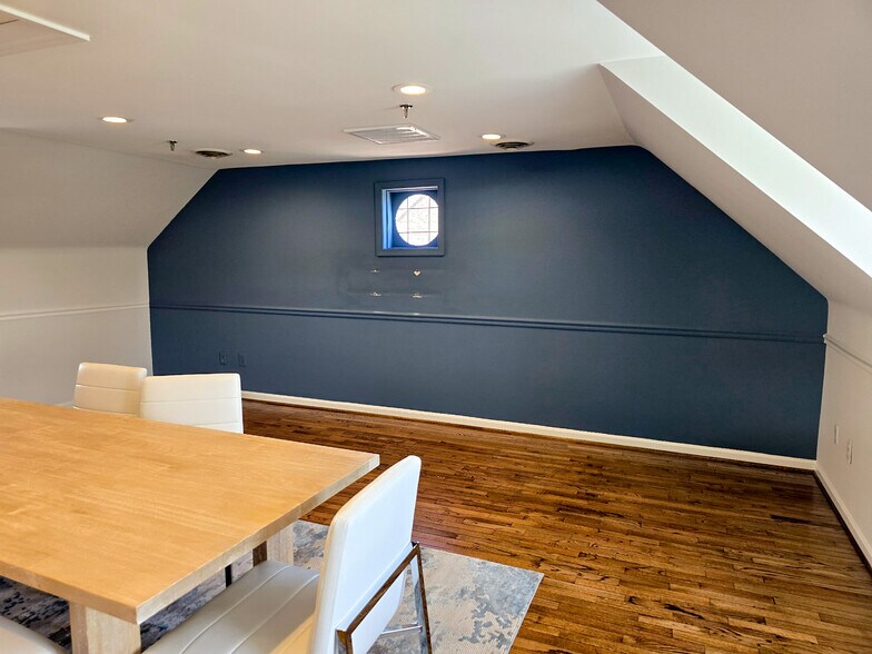 More Photos Of 685 S Washington St, Alexandria Office For Lease