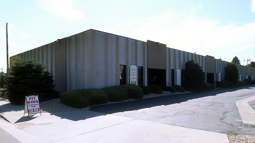More Photos Of 1900 S Quince St, Denver Warehouse For Lease