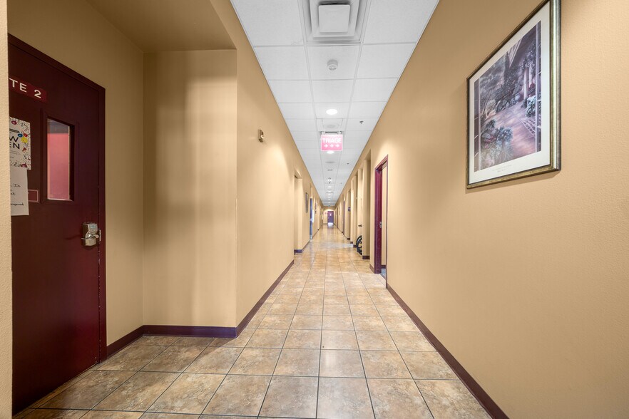 More Photos Of 2500 Citrus Blvd, Leesburg Medical For Sale