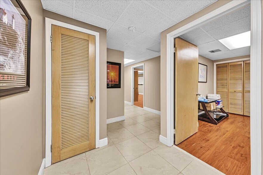 More Photos Of 6187 NW 167th St, Miami Lakes Office For Sale