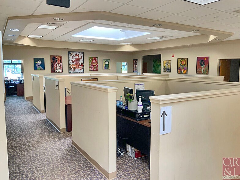 More Photos Of 45 Ne Industrial Rd, Branford Manufacturing For Sale