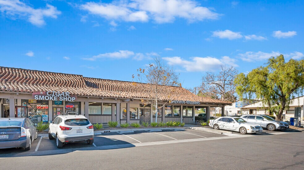 More Photos Of 701-855 S Main Ave, Fallbrook Unknown For Lease