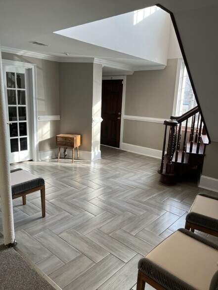 More Photos Of 1126 Ponce De Leon Ave, Atlanta Office For Sale