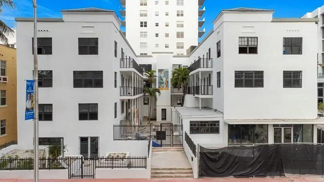 Primary Photo Of 2814 Collins Ave, Miami Beach Apartments For Sale