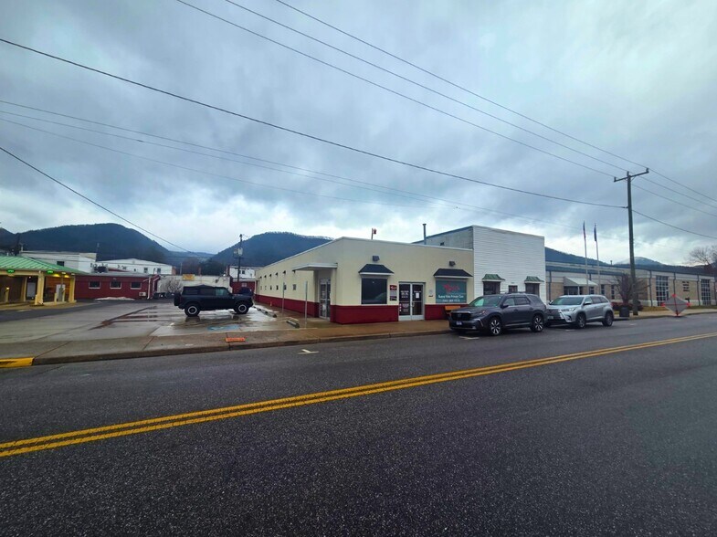 More Photos Of 2054 Sycamore Ave, Buena Vista Storefront For Lease