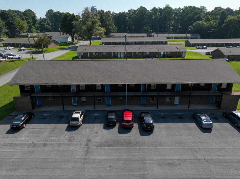 More Photos Of 100 S Kirkland Ave, Elkin Apartments For Sale