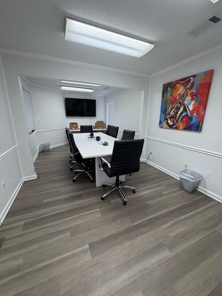 More Photos Of 311 Poplar View Ln W, Collierville Office For Lease