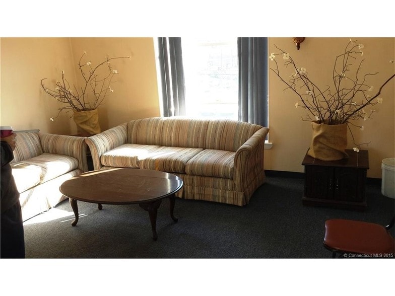 More Photos Of 54 Washington St, Middletown Office For Sale
