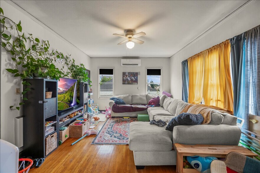 More Photos Of 3719 Emerson St, Oakland Apartments For Sale