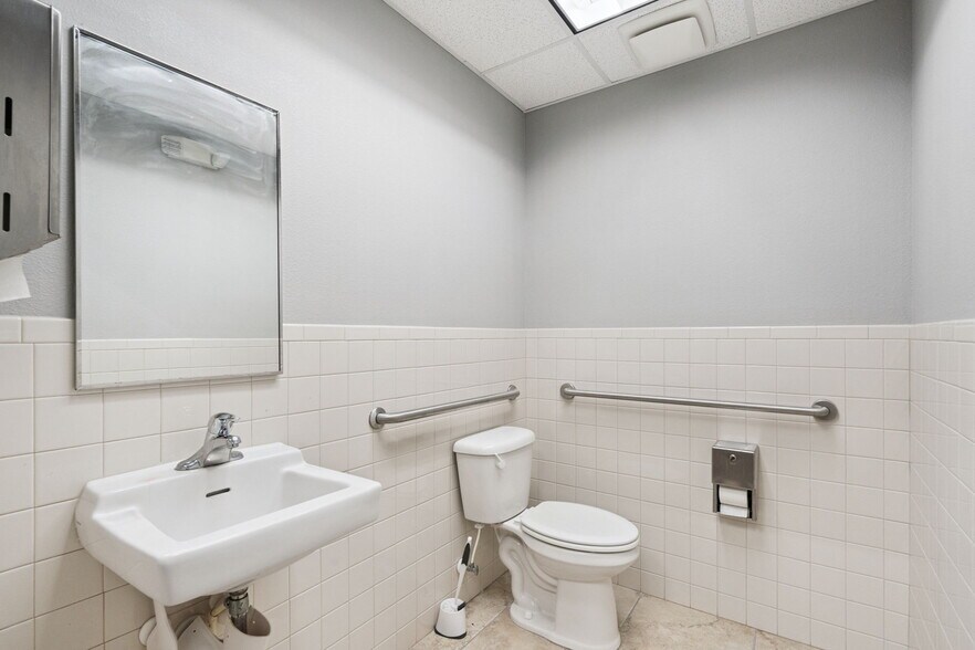 More Photos Of , Longwood Office For Sale