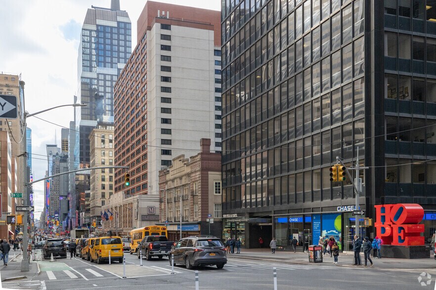 More Photos Of 810 Seventh Ave, New York Office For Lease