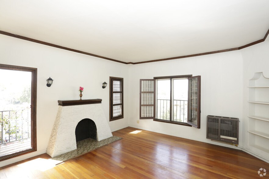 More Photos Of 1939 N Kenmore Ave, Los Angeles Apartments For Sale