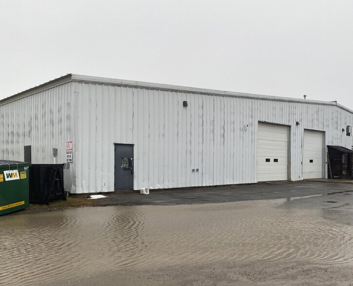More Photos Of 2021 Rogers Rd, Perth Warehouse For Sale