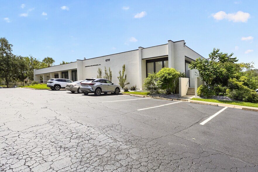More Photos Of 6717 NW 11th Pl, Gainesville Medical For Lease
