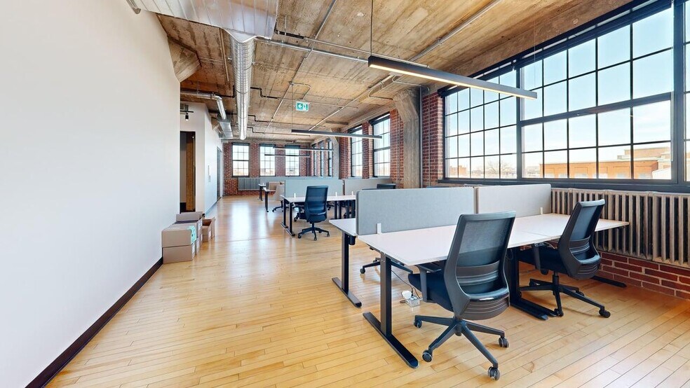 More Photos Of 400 Av Atlantic, Montréal Office For Lease