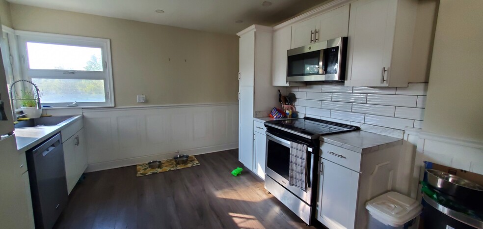 More Photos Of 1177 Route 100, Bechtelsville Specialty For Sale