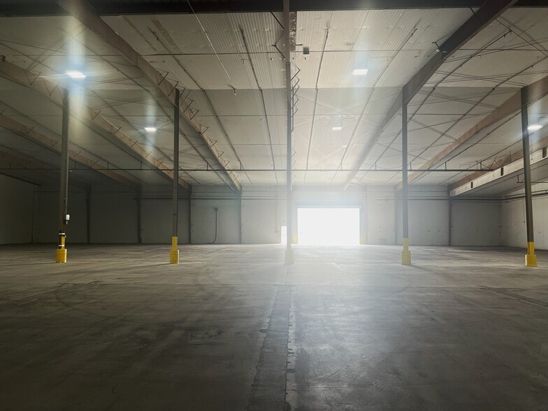 More Photos Of 3045 S Avenue 3 E, Yuma Warehouse For Sale