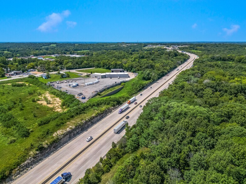 More Photos Of 109 Diversified Dr, Villa Ridge Service For Lease