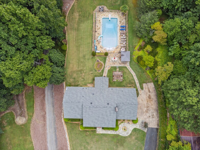 More Photos Of 3992 Doc Sams Rd, Cumming Flex For Sale