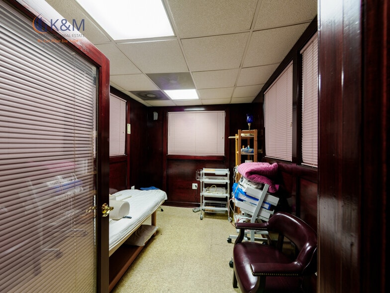 More Photos Of 9522 State Route 29, Fairfax Loft Creative Space For Sale