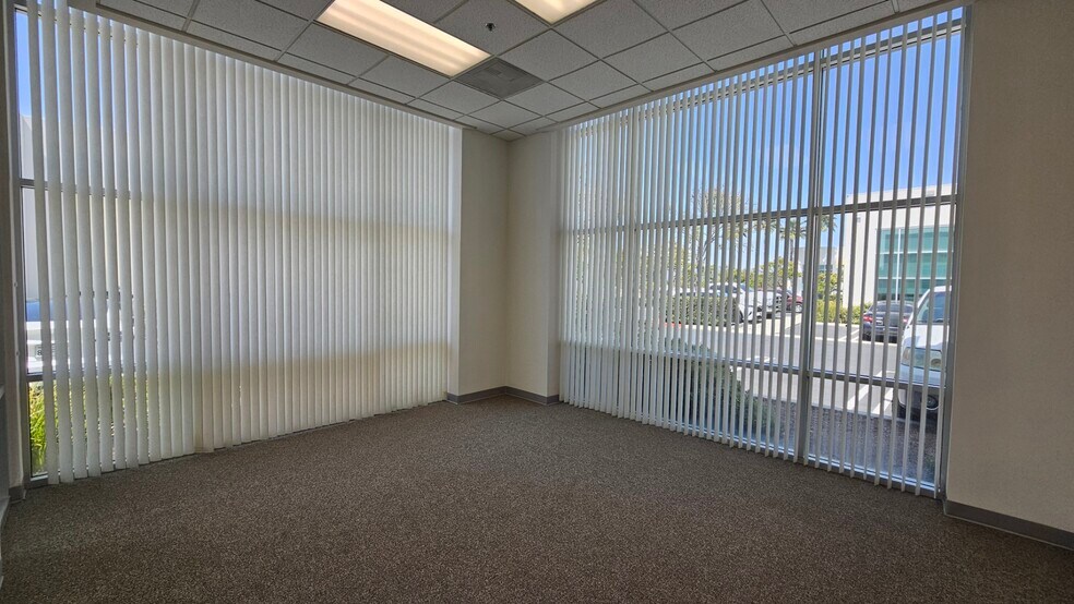 More Photos Of 2306 La Mirada Dr, Vista Warehouse For Lease