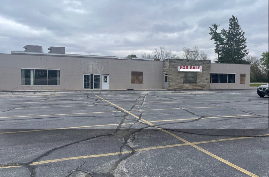 More Photos Of 1137 Sweitzer St, Greenville Bowling Alley For Sale