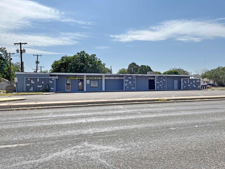 Primary Photo Of 2809 Avenue Q, Lubbock Freestanding For Lease