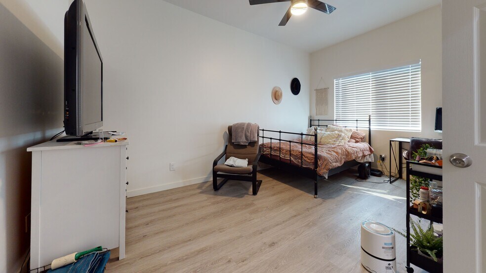More Photos Of 5270-72 Manhasset Dr @ Redding Dr, San Diego Apartments For Sale