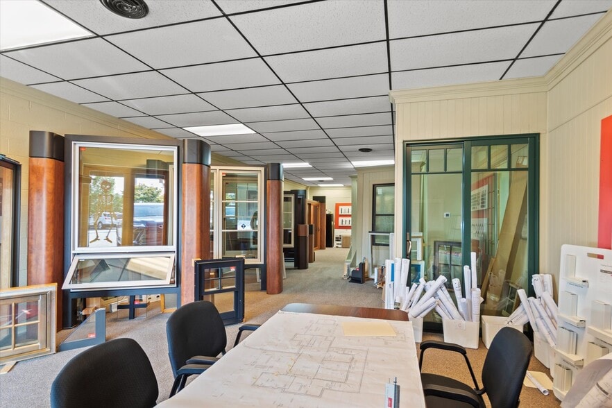 More Photos Of 2107 Whitesburg Dr SE, Huntsville Storefront For Lease