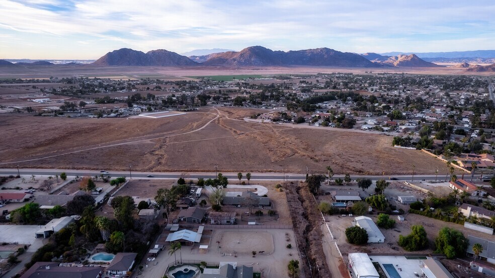 More Photos Of 0 Gibson Ave & Montgomery ave, Nuevo Land For Sale