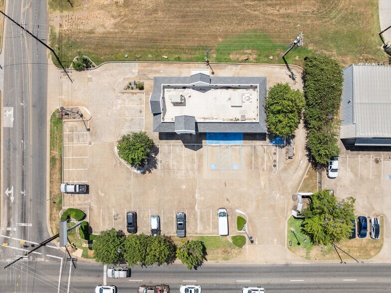 More Photos Of 1329 S Jackson St, Jacksonville Drugstore For Lease