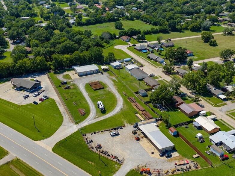 More Photos Of 1601 E Main St, Pawhuska Industrial For Sale