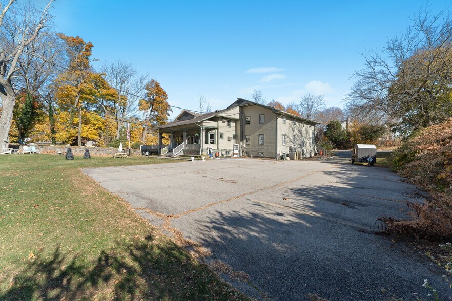 More Photos Of 4372 Post Rd, East Greenwich Office Residential For Sale