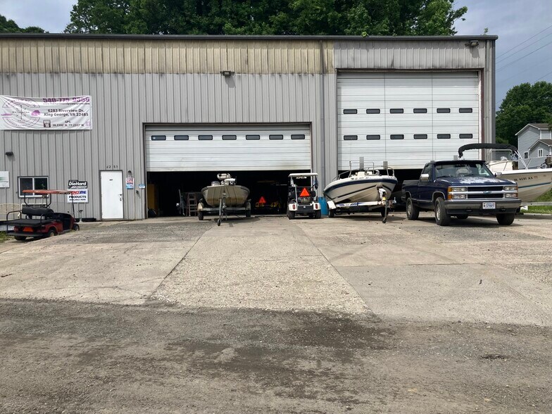 More Photos Of 6338 Riverview Dr, King George Marina For Lease