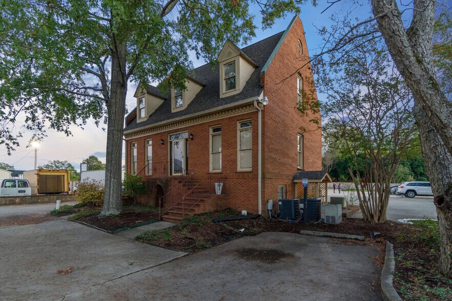 More Photos Of 540 St Andrews Rd, Columbia Office For Lease