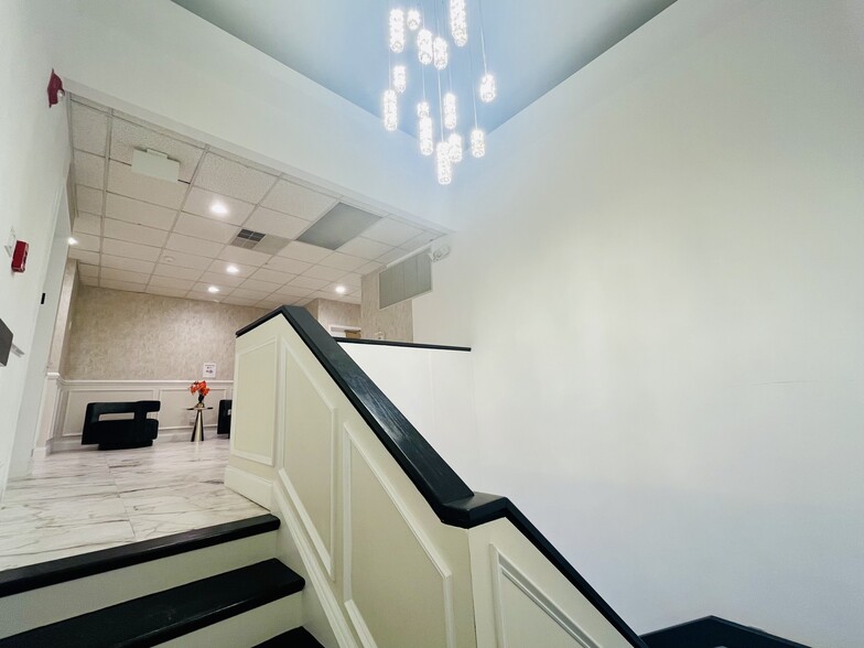 More Photos Of 239 Prospect Plains Rd, Monroe Township Medical For Lease