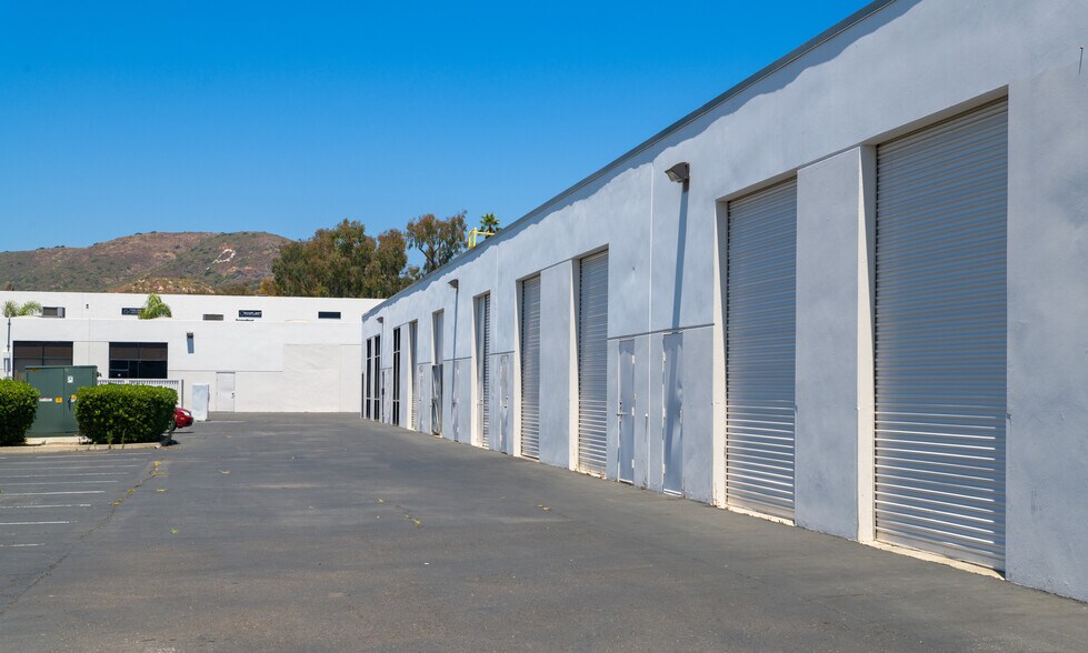 More Photos Of 800 Los Vallecitos Blvd, San Marcos Unknown For Lease