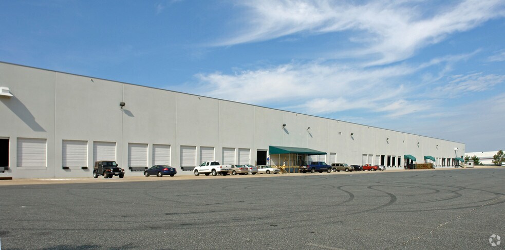 More Photos Of 8411 Kelso Dr, Essex Distribution For Lease