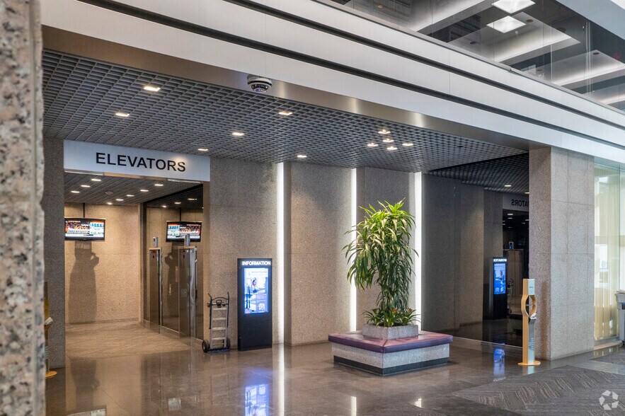 More Photos Of 30 St Clair Ave W, Toronto Office For Lease