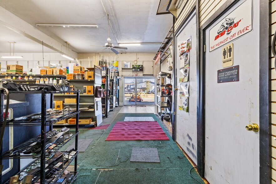 More Photos Of 5 S Main St, High Springs Freestanding For Sale