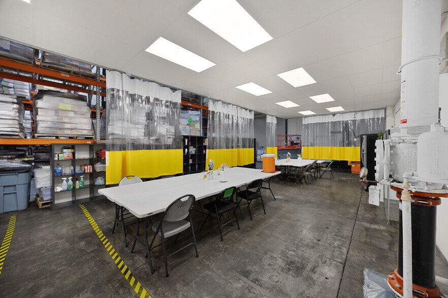 More Photos Of 525 Maple Ave, Torrance Distribution For Lease